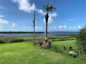 Hannah's Hideaway First row beautiful gulf views!!